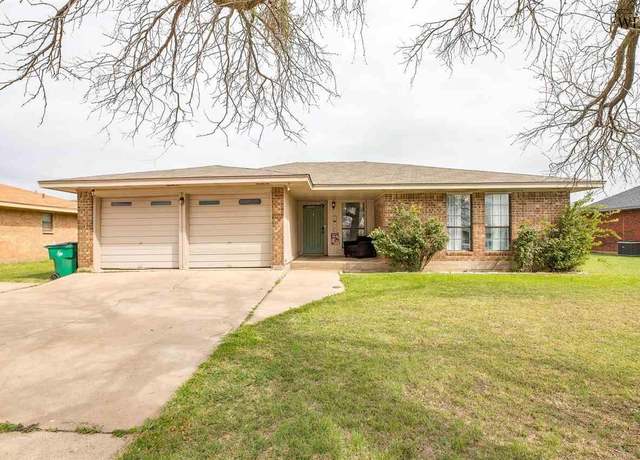 Property at 702 W Clara Ave, Iowa Park, TX 76367, 3 beds, 2 baths