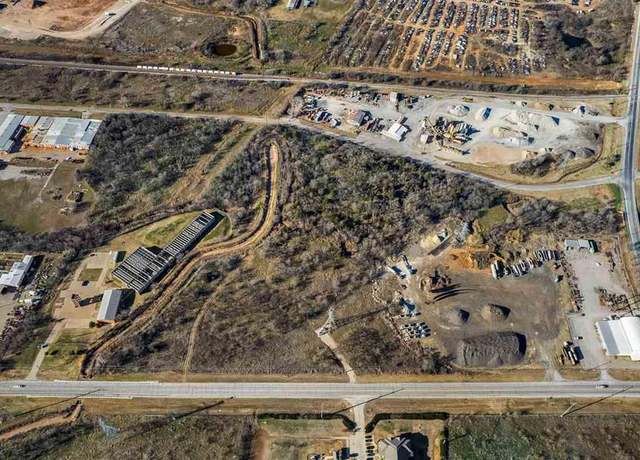 Property at 2700 Burkburnett Rd, Wichita Falls, TX 76306