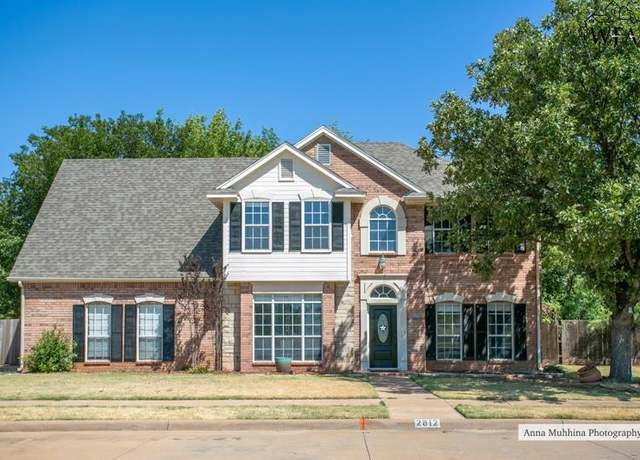 Property at 2812 S Shepherds Gln, Wichita Falls, TX 76308, 4 beds, 0.5 baths