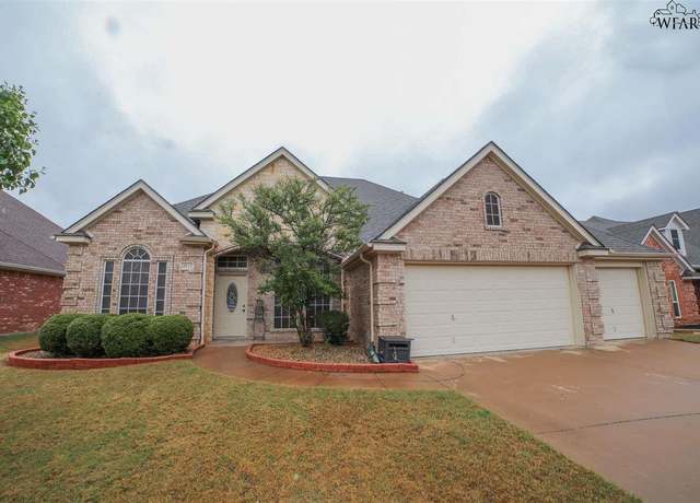 Property at 4919 Silver Crest Dr, Wichita Falls, TX 76310, 4 beds, 2 baths