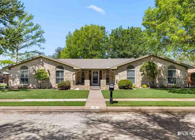 Property at 6 Donnie Cir, Wichita Falls, TX 76310, 3 beds, 2 baths