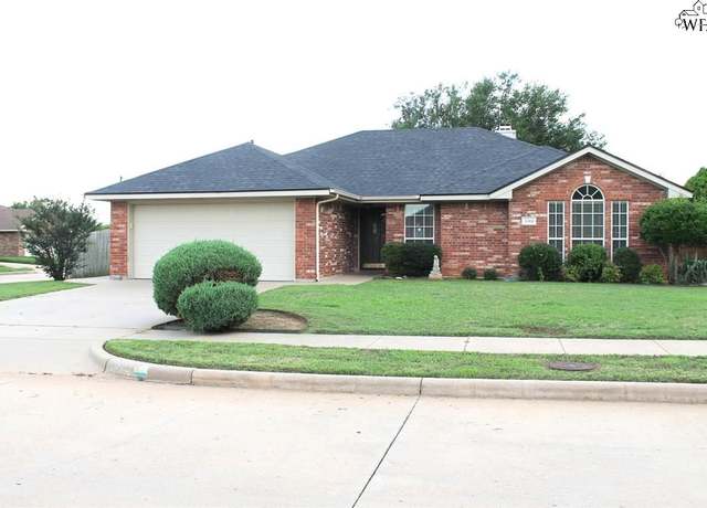 Property at 5301 Pepperbush Dr, Wichita Falls, TX 76310, 3 beds, 2 baths