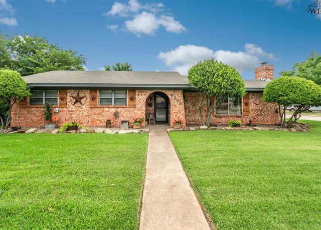 Property at 5200 Wildwood Dr, Wichita Falls, TX 76302, 4 beds, 3 baths