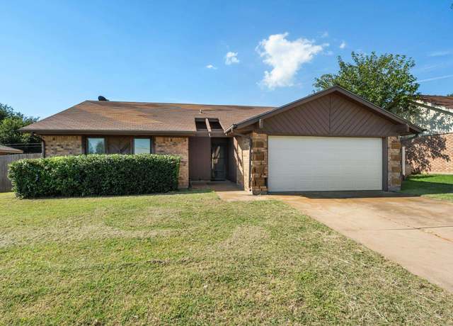 Property at 5417 Pebblestone Dr, Wichita Falls, TX 76306, 3 beds, 2 baths