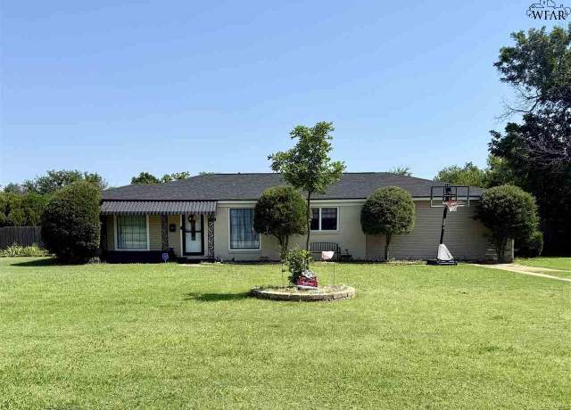 Property at 3501 Cumberland Ave, Wichita Falls, TX 76309, 3 beds, 0.5 baths