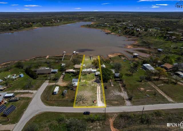 Property at 312 Osage Cir, Henrietta, TX 76365, 2 beds, 1 bath