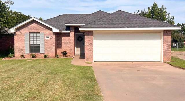 Photo of 818 S Oak St, Archer City, TX 76351