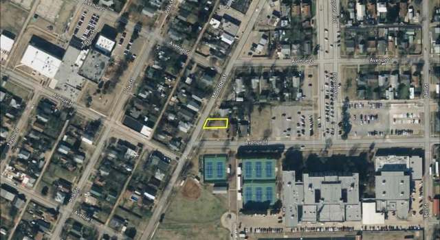Photo of 1707 and 1709 Monroe St, Wichita Falls, TX 76309