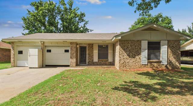Photo of 1409 Amherst St, Burkburnett, TX 76354