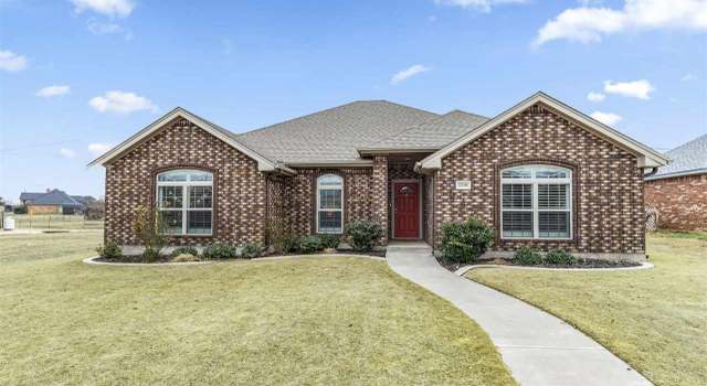 Photo of 1110 Chaparral Ct, Burkburnett, TX 76354