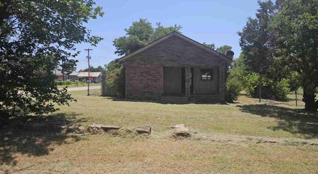 Photo of 200 W Washington Ave, Electra, TX 76360