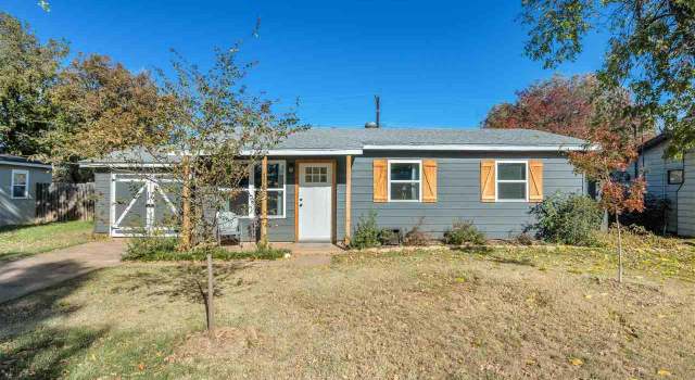 Photo of 110 James Dr, Iowa Park, TX 76367