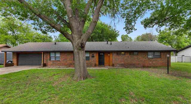 Photo of 803 Aztec Dr, Burkburnett, TX 76354