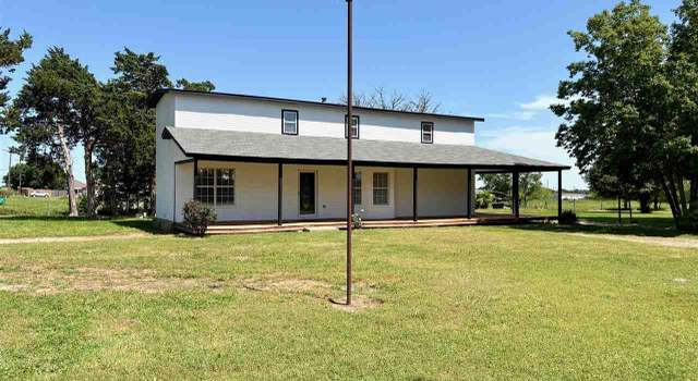 Photo of 907 Schmoker Rd, Burkburnett, TX 76354