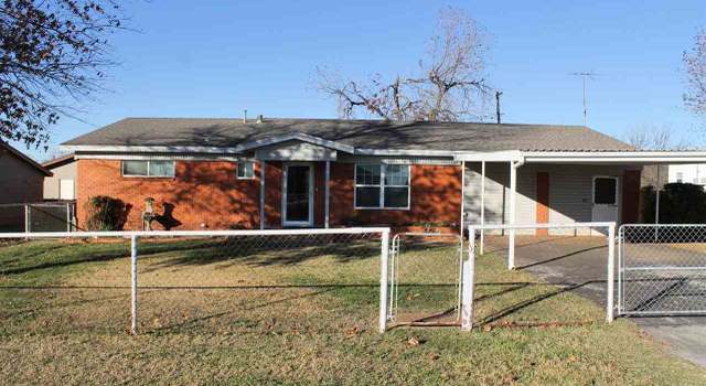 Photo of 600 S Bell Rd, Iowa Park, TX 76367
