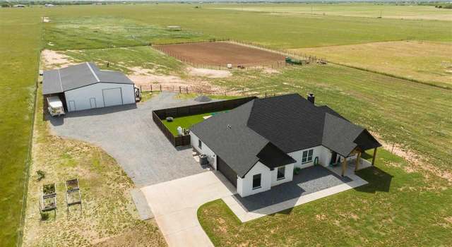 Photo of 819 S Bell Rd, Iowa Park, TX 76367