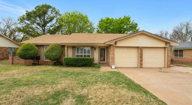 Photo of 18 Surrey Cir, Iowa Park, TX 76367