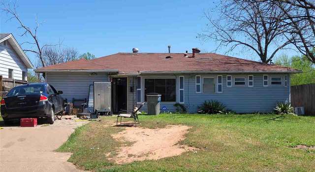 Photo of 211 Lakewood Dr, Wichita Falls, TX 76301