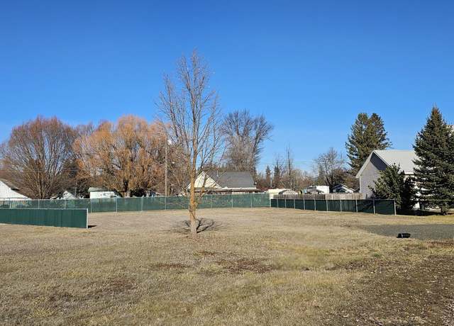 Property at 1120 King St, Chewelah, WA 99109