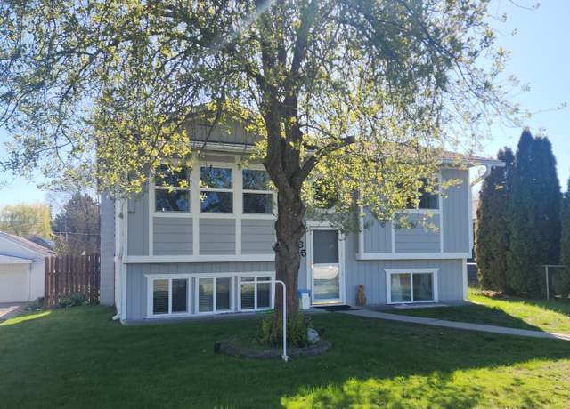 Property at 865 Kalmia St, Kettle Falls, WA 99141, 4 beds, 2 baths