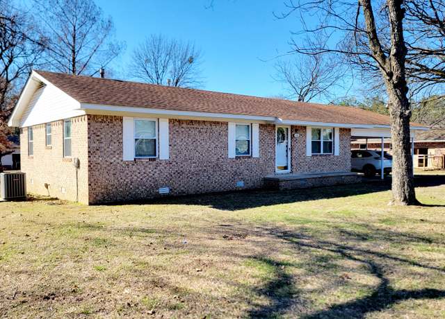 Property at 108 Dutch St, Danville, AR 72833, 3 beds, 1.5 baths