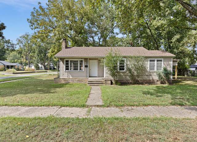 Property at 216 Oak St, Dardanelle, AR 72834, 2 beds, 1 bath