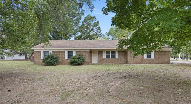 Photo of 465 Yukon Dr, Russellville, AR 72802