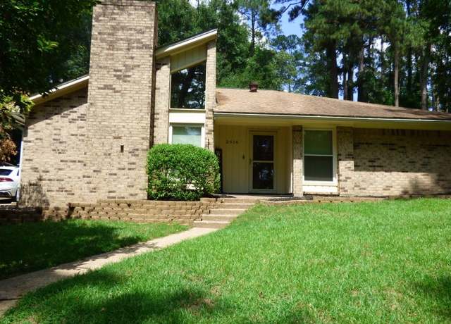 Property at 2616 Pinecrest Dr, Nacogdoches, TX 75965, 3 beds, 2 baths