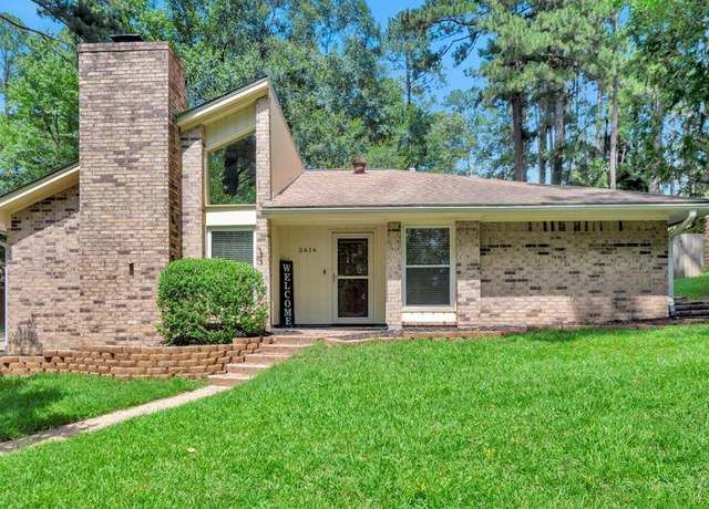 Property at 2616 Pinecrest Dr, Nacogdoches, TX 75965, 3 beds, 2 baths
