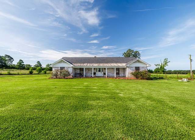 Property at 6688 State Highway 7 E, Nacogdoches, TX 75961, 4 beds, 2 baths