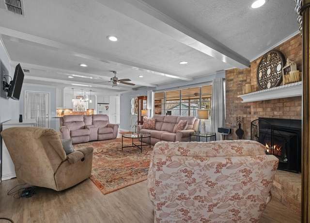 Property at 402 S W 3rd St, Mt Enterprise, TX 75681, 3 beds, 2 baths