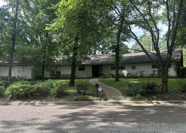 Property at 3514 Tudor Dr, Nacogdoches, TX 75965, 4 beds, 2.5 baths