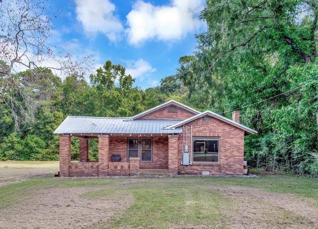 Property at 1186 Bear Dr, Timpson, TX 75975, 2 beds, 1 bath
