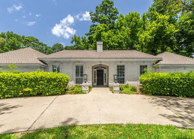 Property at 3913 Oak Creek Dr, Nacogdoches, TX 75965, 3 beds, 3 baths
