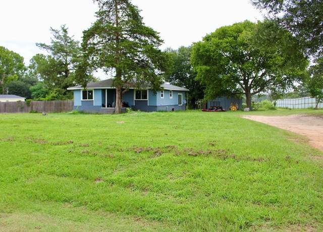 Property at 5147 County Road 411, Nacogdoches, TX 75961, 3 beds, 2 baths