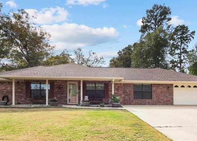 Property at 829 Pine Ave, Cushing, TX 75760, 4 beds, 2 baths