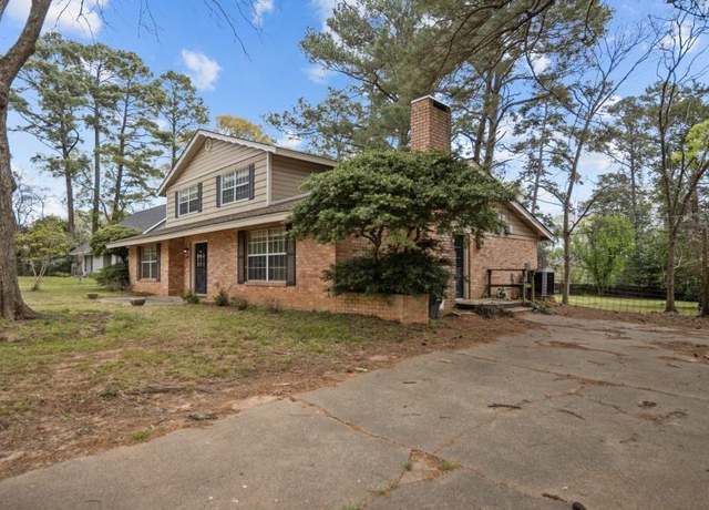 Property at 4116 Tara Ln, Nacogdoches, TX 75965, 4 beds, 3 baths