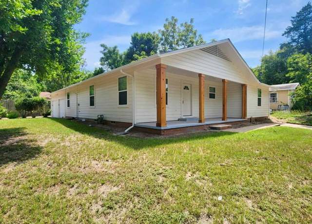 Property at 1803 Virginia Ave, Nacogdoches, TX 75694, 3 beds, 2 baths