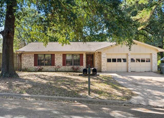 Property at 1618 Mckewen Dr, Nacogdoches, TX 75965, 3 beds, 2 baths