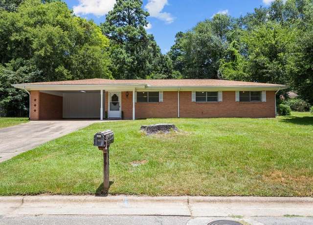 Property at 934 Mockingbird Ln, Nacogdoches, TX 75964, 3 beds, 2 baths