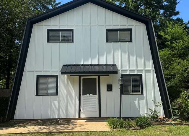 Property at 315 Houston St, Nacogdoches, TX 75961, 3 beds, 1.5 baths