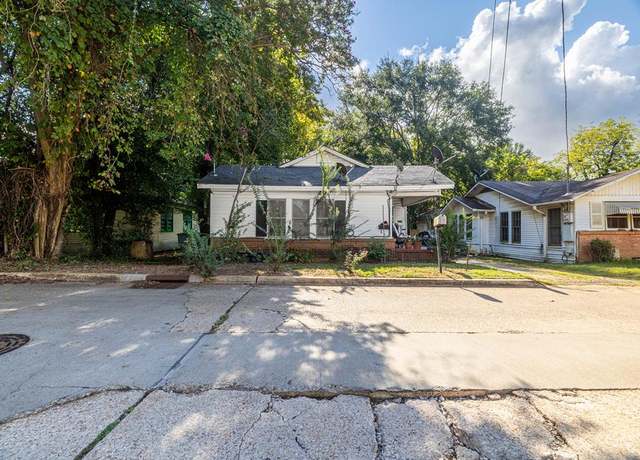 Property at 311 S Church St, Nacogdoches, TX 75961, 2 beds, 1 bath