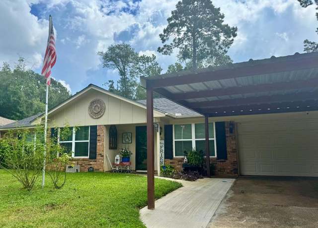 Property at 209 Nottingham Dr, Nacogdoches, TX 75961, 3 beds, 1.5 baths