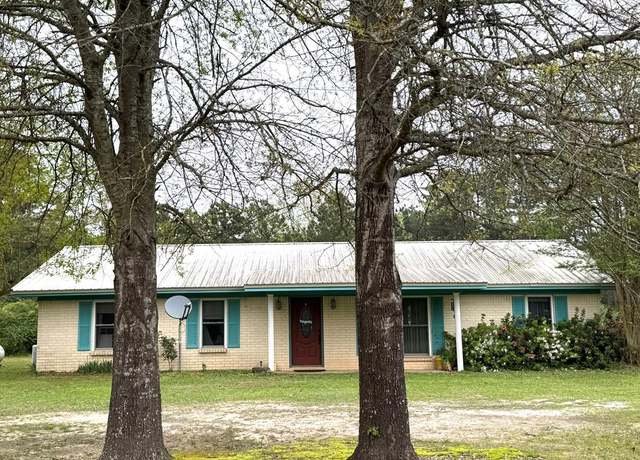 Property at 5420 Hwy 147 N, Center, TX 75935, 4 beds, 2 baths