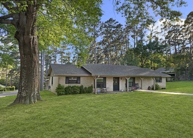 Property at 2405 Dogwood Dr, Nacogdoches, TX 75965, 3 beds, 2 baths