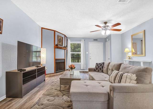 Property at 1600 Martinsville St Unit #306 St, Nacogdoches, TX 75961, 2 beds, 2 baths