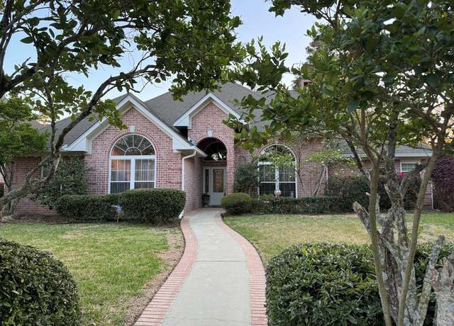 Property at 143 Wulf Creek Dr, Center, TX 75935, 3 beds, 3 baths