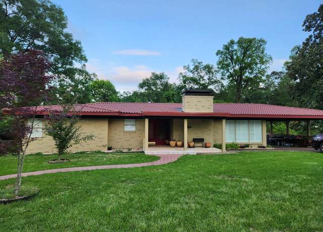 Property at 3302 Raguet St, Nacogdoches, TX 75965, 3 beds, 3 baths