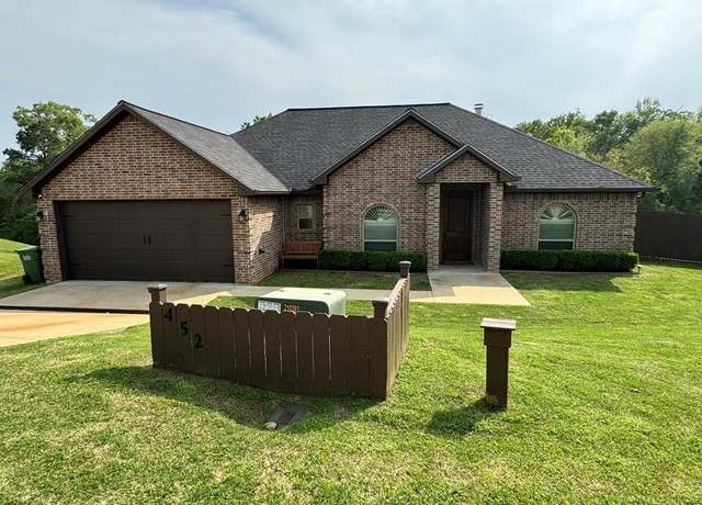 Property at 452 Spring Creek Dr, Nacogdoches, TX 75965, 3 beds, 2 baths