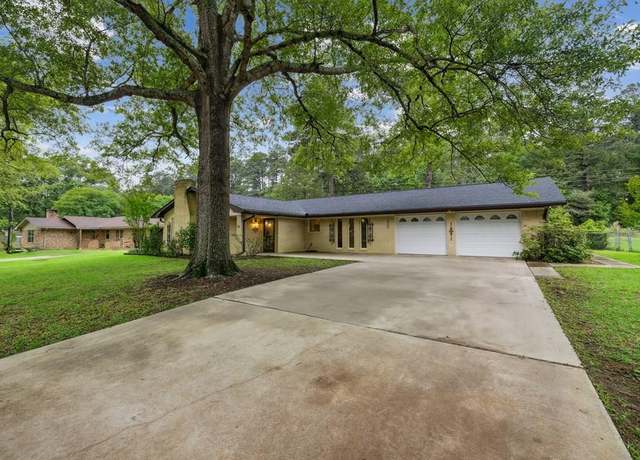 Property at 2906 Lake Forest Dr, Nacogdoches, TX 75964, 3 beds, 2 baths